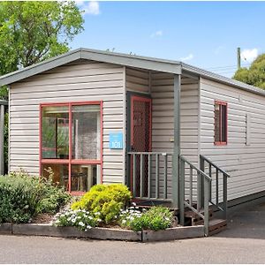 Standard 1 Bedroom Cabin Sleeps 2